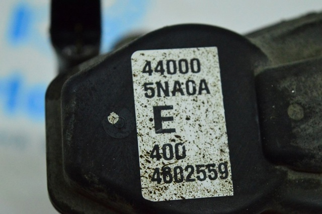 Суппорт тормозной задний правый 440015NA0A NISSAN