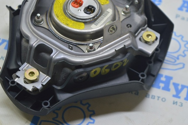 4513048110C0 Подушка безопасности (AIRBAG) водительская купить Кривой Рог