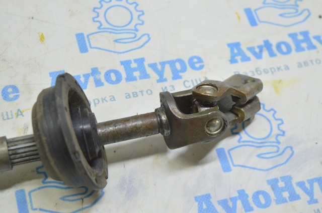 TOYOTA 4522033280 Вал рулевой колонки нижний в наличии Днепр