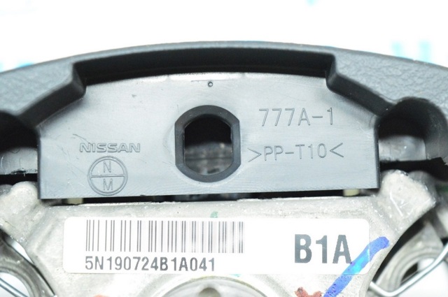 484305NA0A NISSAN Руль купить в Львов