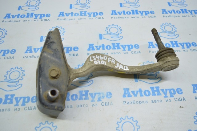 Рычаг передней подвески верхний, правый 4861059095 TOYOTA
