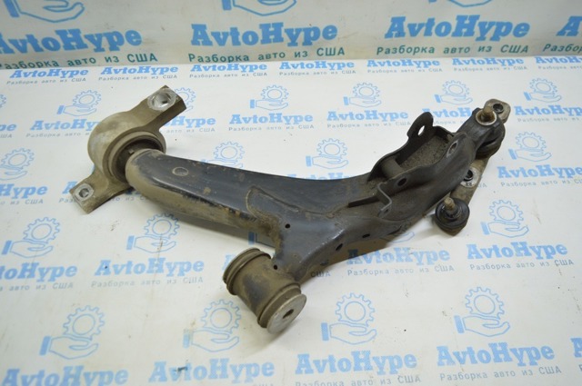 TOYOTA 4864053020 Рычаг передней подвески нижний левый в наличии Ровно