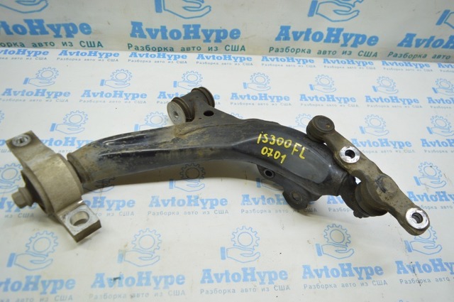 Рычаг передний нижний левый 4864053020 TOYOTA