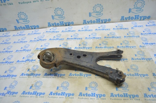 TOYOTA 4876048060 Рычаг (тяга) задней подвески продольный нижний правый в наличии Полтава