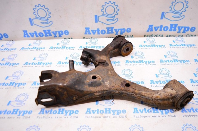 Рычаг подвески задний правый 487700C010 TOYOTA