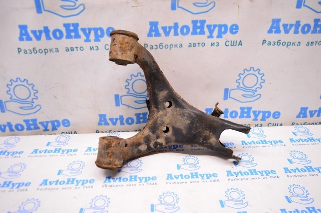Балансир подвески задний левый 487900C010 TOYOTA