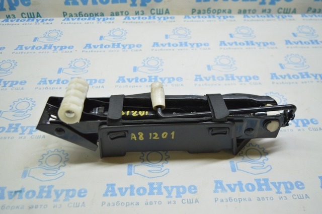 Домкрат автомобильный 4H0011031L VAG