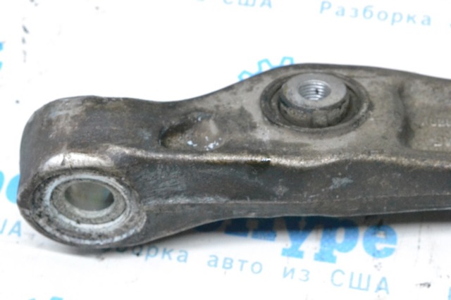 VAG 4K0407152 Рычаг передней подвески нижний правый в наличии Полтава
