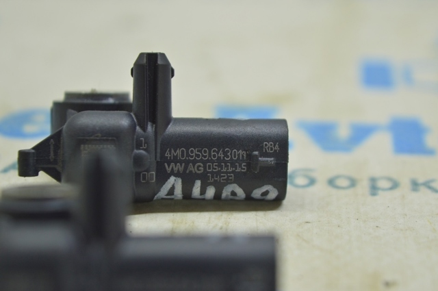 Датчик AIRBAG передний 4M0959643 VAG