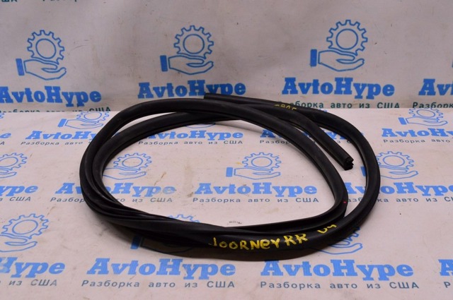Уплотнитель двери задней, правой (на кузове) 5076860AG CHRYSLER