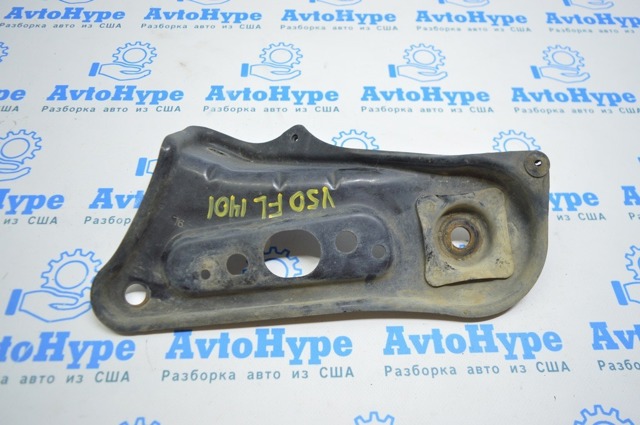 Кронштейн передней балки 5103607010 TOYOTA
