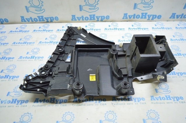BMW 51127400667 Направляющая заднего бампера левая в наличии Винница