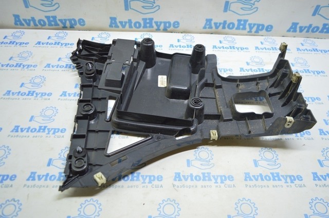 BMW 51127400668 Направляющая заднего бампера правая в наличии Ужгород