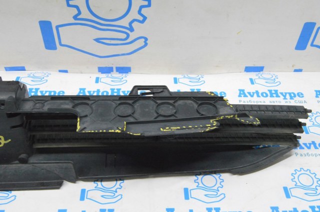 51137497231 BMW Воздуховод (дефлектор) радиатора купить в Сумы