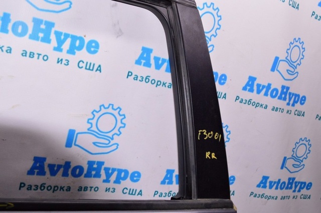 Накладка задней двери, правой, вертикальная 51357258308 BMW