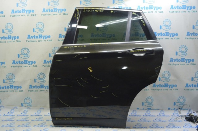 Стекло задней двери, левой 51357388869 BMW