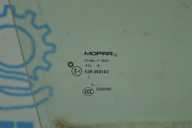 CHRYSLER 5155448AC Стекло двери передней правой в наличии Николаев