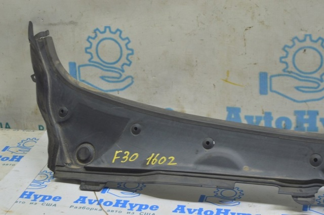 BMW 51717258177 Решетка дворников в наличии Ирпень