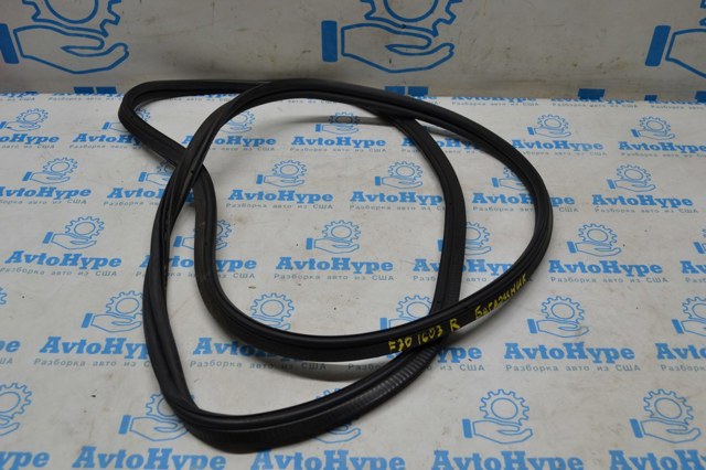 51767292307 BMW Уплотнитель крышки багажника купить в Харьков