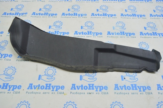 51767329399 BMW Уплотнитель крыла купить в Каменское