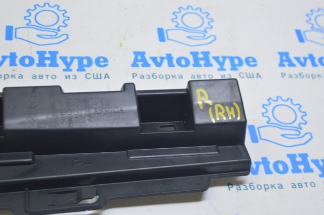 51777256920 BMW Кронштейн наружной накладки порога правой купить в Сумы