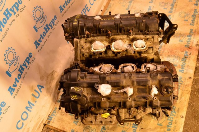 Крышка клапанная, правая 5184068AN CHRYSLER