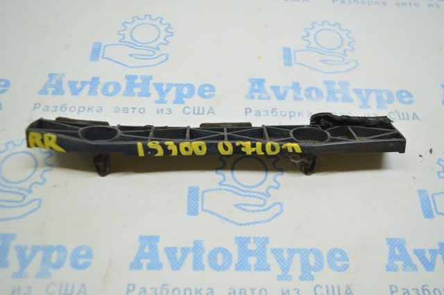 Направляющая заднего бампера, левая 5215853040 TOYOTA