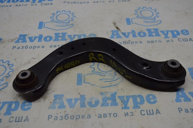 Верхний рычаг задней подвески правый 52510TVAA00 HONDA
