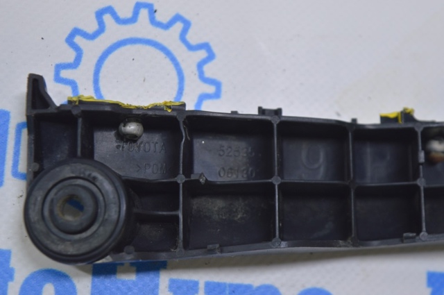 5253506130 TOYOTA Кронштейн бампера переднего правый купить в Запорожье