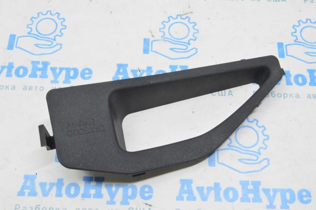 Накладка диффузора радиатора верхняя 532890E011 TOYOTA
