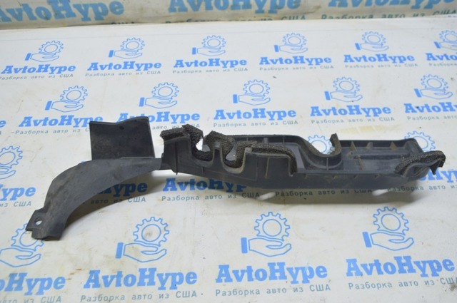 TOYOTA 5329348040 Правый дефлектор радиатора в наличии Украина