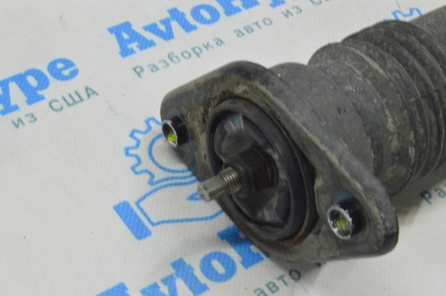 Опора заднего амортизатора 553303R011 HYUNDAI