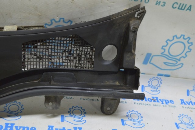 TOYOTA 5570830100 Решетка дворников в наличии Киев