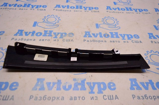 561837902A041 VAG Накладка двери передней правой вертикальная купить в Сумы
