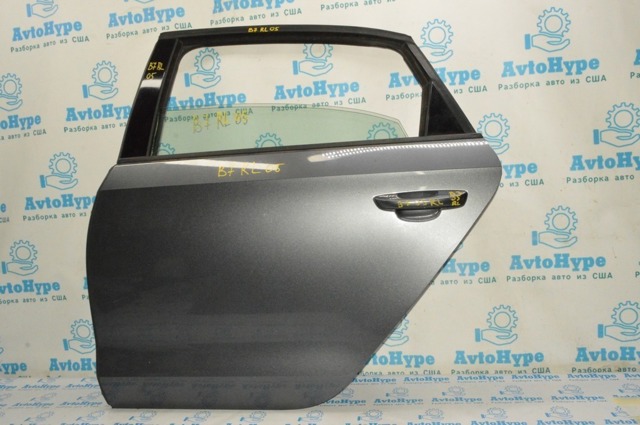 Накладка задней двери, левой, вертикальная 561839901A041 VAG