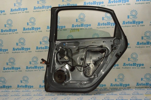 561845026A VAG Стекло двери задней правой купить в Харьков