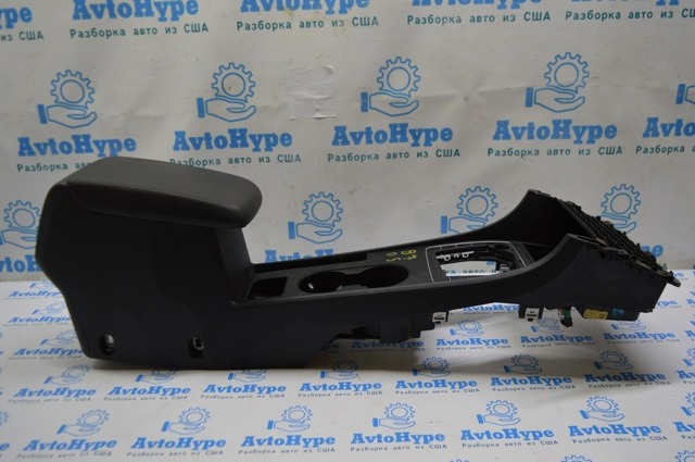 VAG 561863241E82V Консоль панели управления центральная в наличии Тернополь