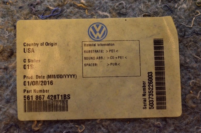 VAG 561867427R1BS Облицовка багажного отсека левая в наличии Украина