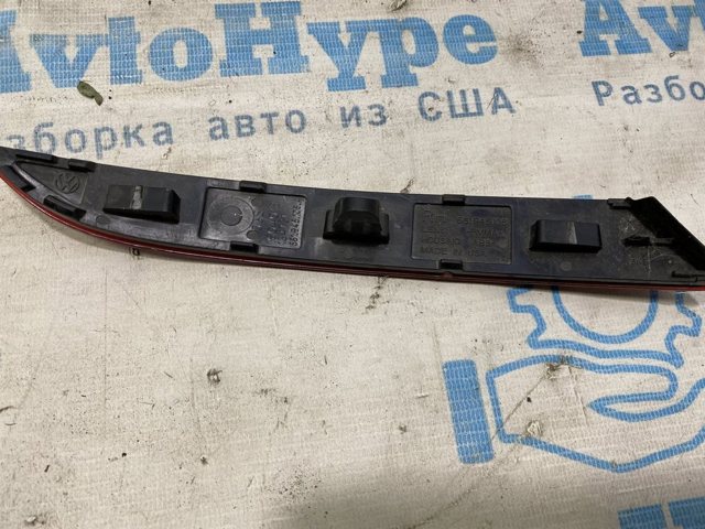 561945105A VAG Катафот (отражатель) заднего бампера левый купить в Днепр