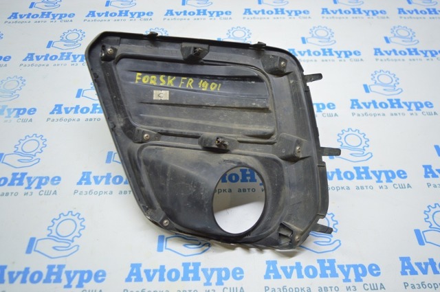 SUBARU 57731SJ120 Заглушка (решетка) противотуманных фар бампера переднего правая в наличии Житомир