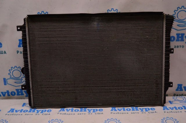 Радиатор охлаждения Volkswagen Passat B8