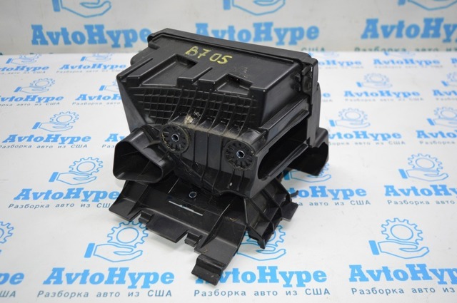 5C0937132B Блок предохранителей купить Николаев
