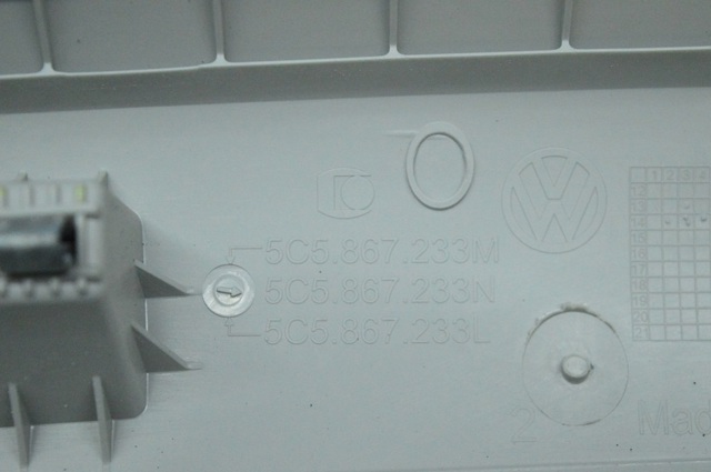 5C6867233Q5T5 VAG Обшивка стойки кузова внутренняя передняя левая купить в Украина