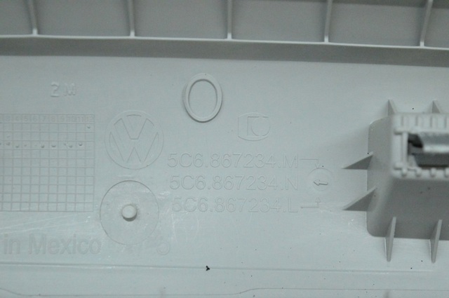 5C6867234Q5T5 Обшивка стойки кузова внутренняя передняя правая купить Чернигов