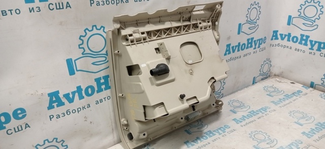 VAG 5M1857101H82V Крышка перчаточного ящика (бардачка) в наличии Киев