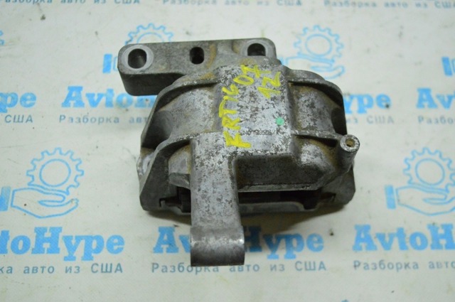 Правая подушка двигателя 5N0199262K VAG