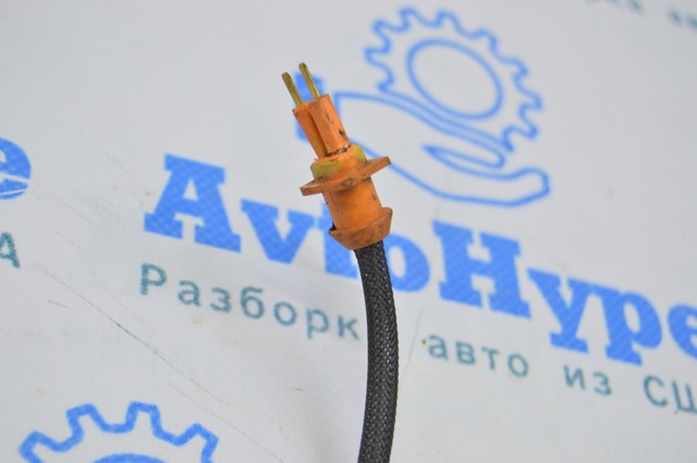 Стукло багажника, правое 5N0845042RNVB VAG