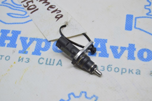 VAG 5N0845042RNVB Стекло кузова (багажного отсека) правое в наличии Каменское