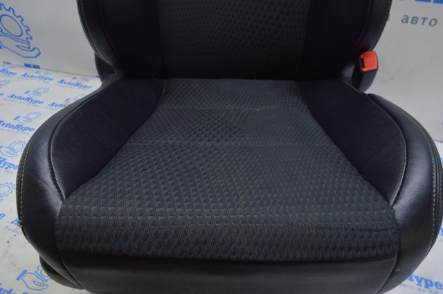 5NJ52TZZAC CHRYSLER Бампер передний, верхняя часть купить в Хмельницкий