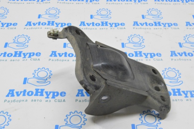5QM501546 Кронштейн задней балки купить Сумы